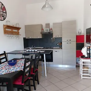 casa-follie.it-tuscanyhotel.com/